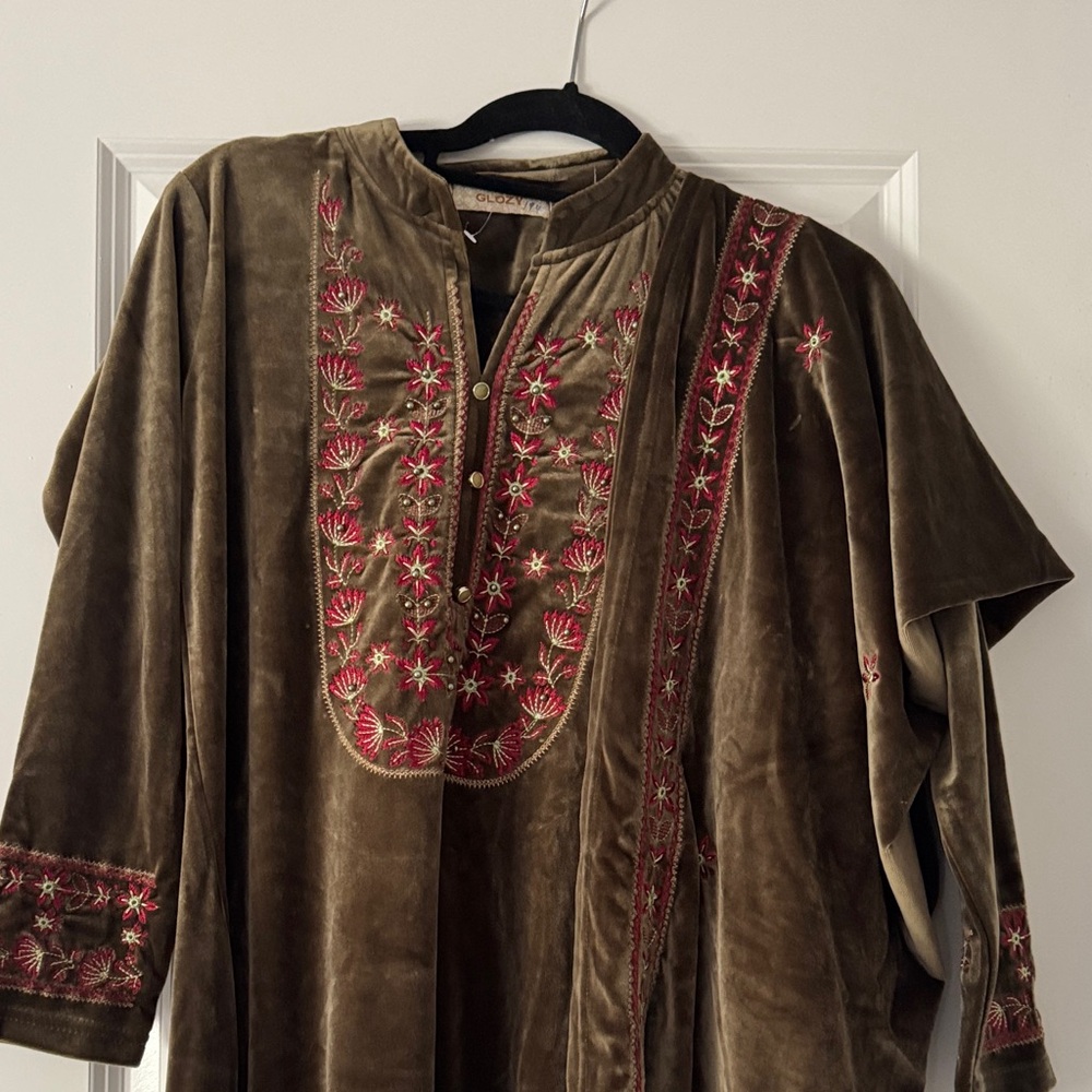 Embroidered Velvet Trouser suit